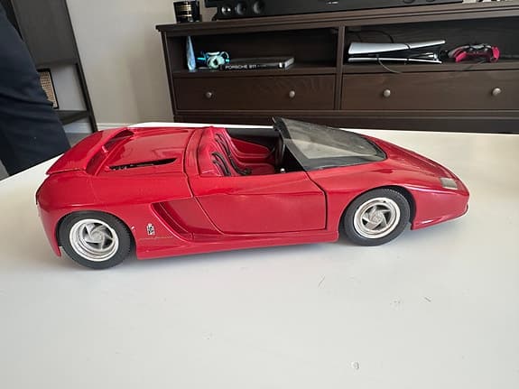 Modellbil Ferrari röd