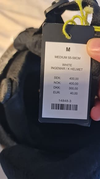 Skidhjälmar och skidglasögon