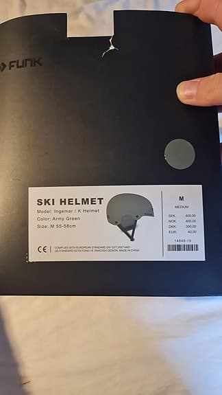 Skidhjälmar och skidglasögon