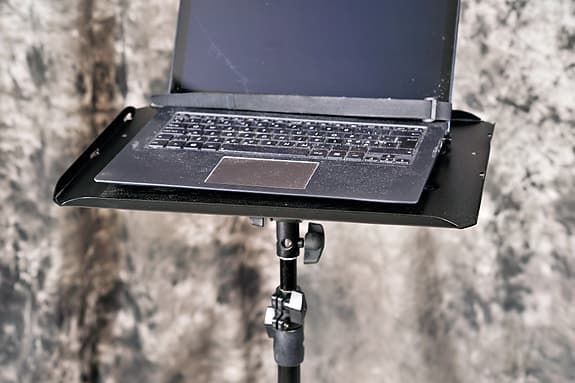 Paket: Laptopbord / Laptopbricka för studiostativ + Belysningsstativ