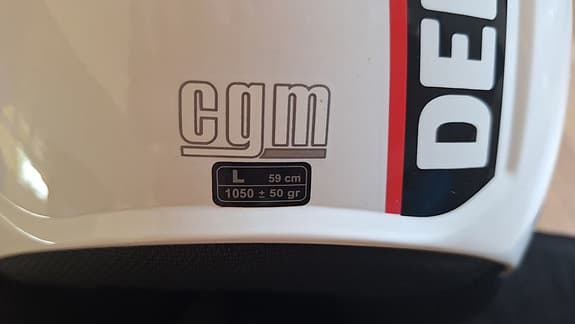 Hjälm