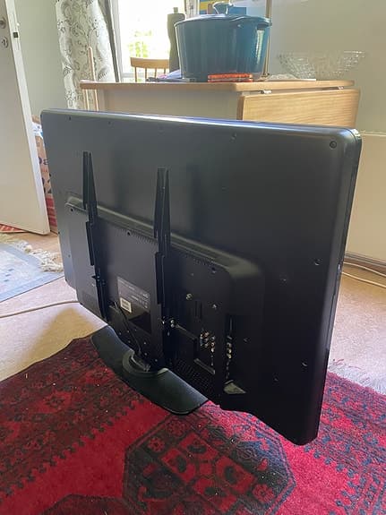 Philips HDMI TV svart 42”