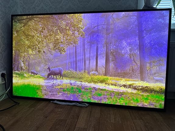 Säljer en fin 55-tums Smart TV – i mycket bra skick!