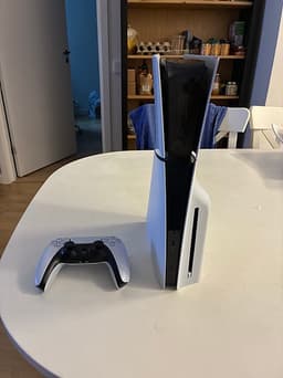 Sony PlayStation 5 spelkonsol med handkontroll