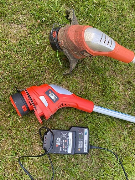 Black+Decker 18V grästrimmers – 2 st + laddare