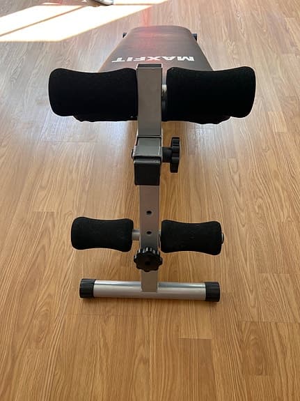 Maxfit träningsbänk för mage