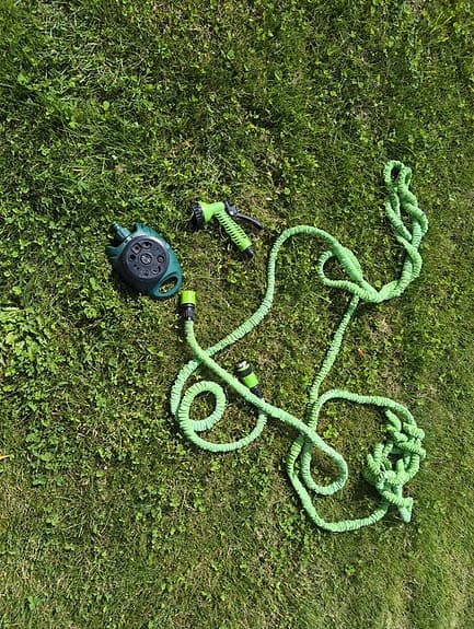 Gräsklippare, sticksåg, häcksåg och övriga trädgårdsredskap – säljes
