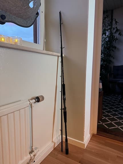 Fiskespö - Svartzonker Classic Motoroil Heavy Lure spinnspö 8'3" 50-220 g