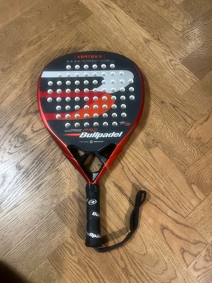 PRO Bullpadel Vertex 3 JR padelracket röd/svart