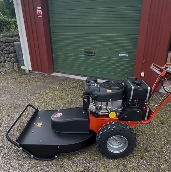 DR Power Equipment gräsklippare röjslåtter med hjul