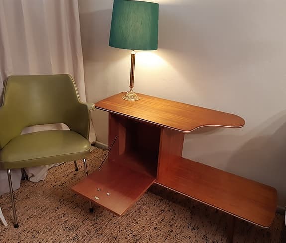 Ovanligt teak bord hylla sideboard barbord 50 tal Retro