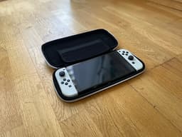 Nintendo Switch OLED med tillbehör
