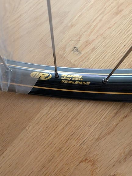 Fälg Shimano 1v 26 tums 24-584