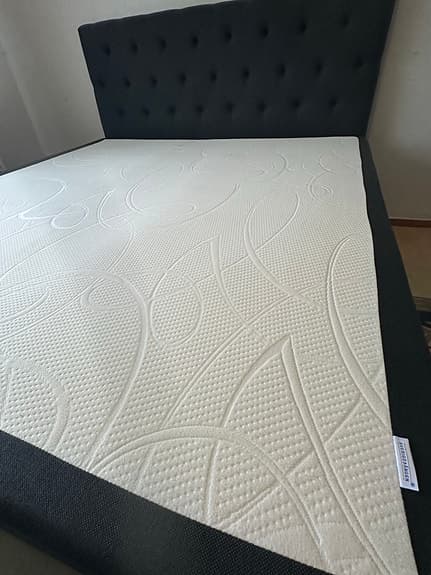 Fräsch Kontinentalsäng 180 × 200 Sängjätten Svensktillverkad Mycket fint skick