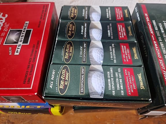 Top-Flite XL 2000 golfbollar i ask