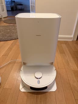 Xiaomi robotdammsugare med mopp och tömningsstation vit