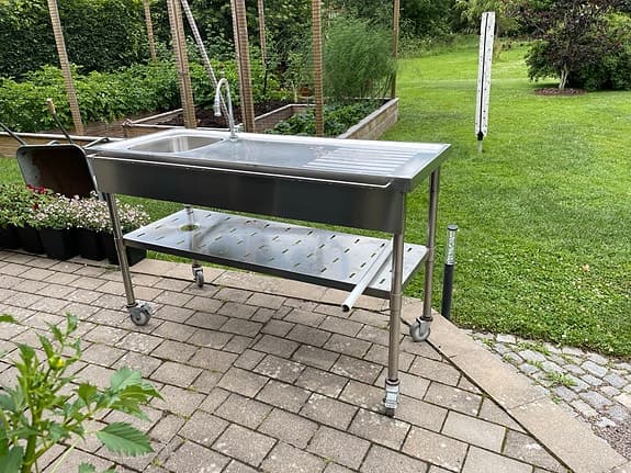 Rostfritt utekök
