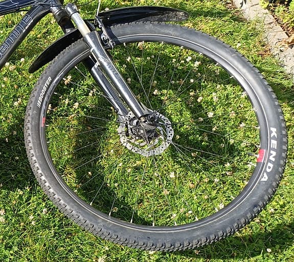 29tum fram+bak 9vxl skivbroms o. bra däck 29x2.20