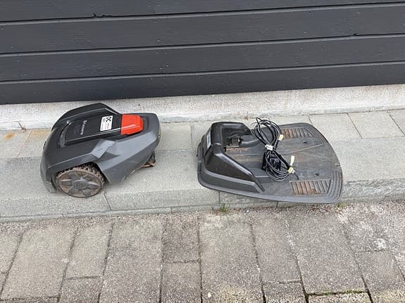 Husqvarna Automower 105 – robotgräsklippare