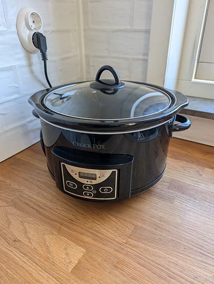 Crock-pot slow cooker