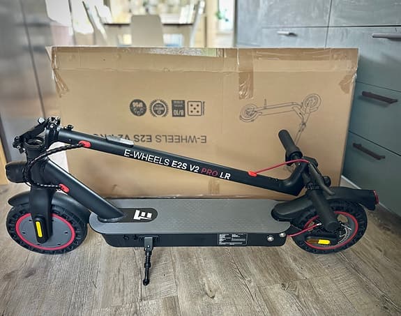 E-Wheels E2S V2 Pro LR elsparkcykel svart (helt ny)