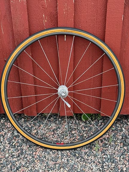 Mavic SSC 26" (650C) framhjul med Mavic 500 nav & UFO disc-kåpor - Vintage