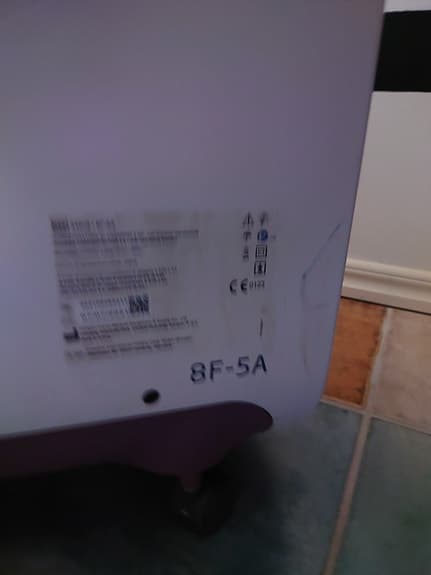Yuwell 8F-5A syrgaskoncentrator vit