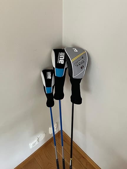 Golfset junior med bag och klubbor vänster