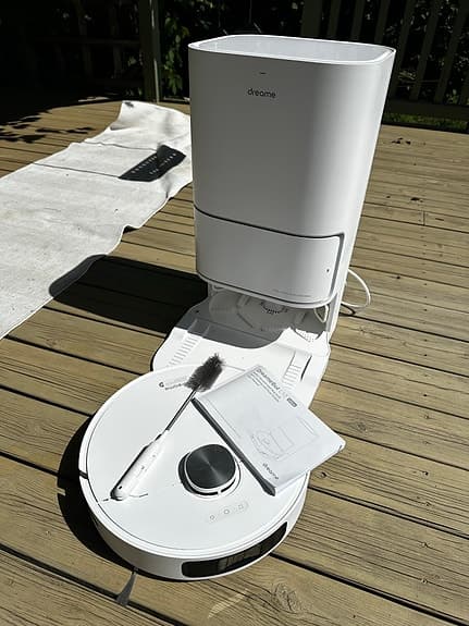 Dreame L10 Ultra - vit robotdammsugare med automatisk våtrorkning