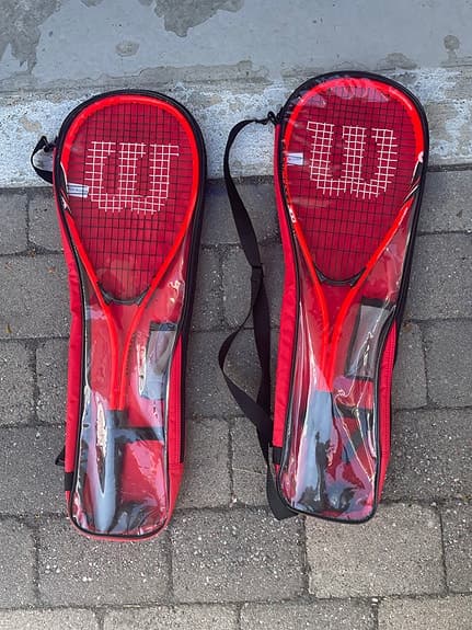 2 st Wilson Squashracketar i nyskick + bollar & fodral