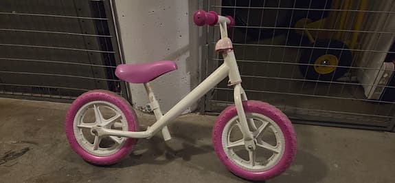 Balanscykeln 12" till salu.