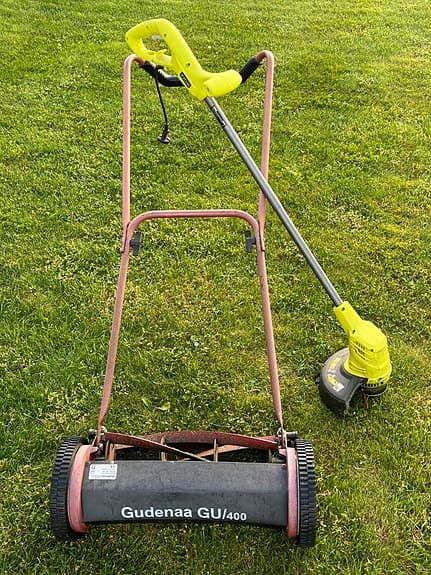 Handgräsklippare och grästrimmer