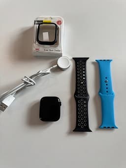 Apple Watch Series 8 – 45mm (Midnight / Midnatt) + Tillbehör