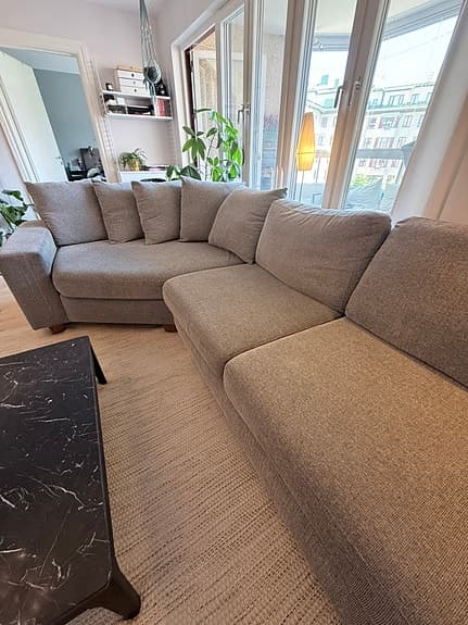 Härlig soffa med cozy corner (Mio Friday)