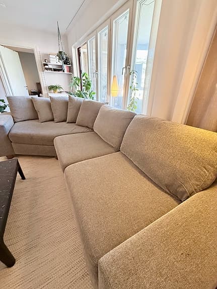 Härlig soffa med cozy corner (Mio Friday)
