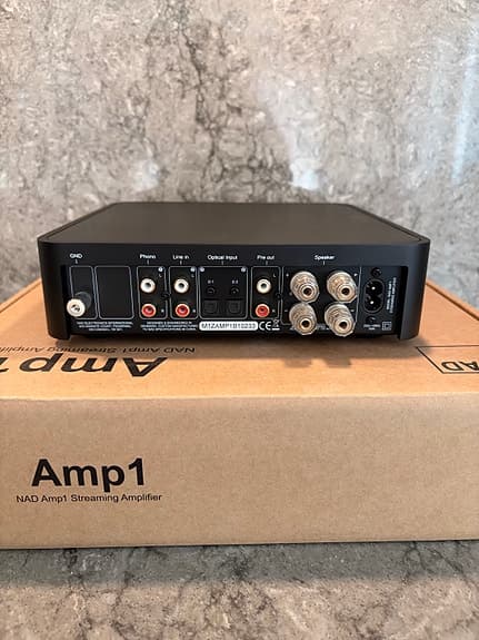 NAD Amp1
