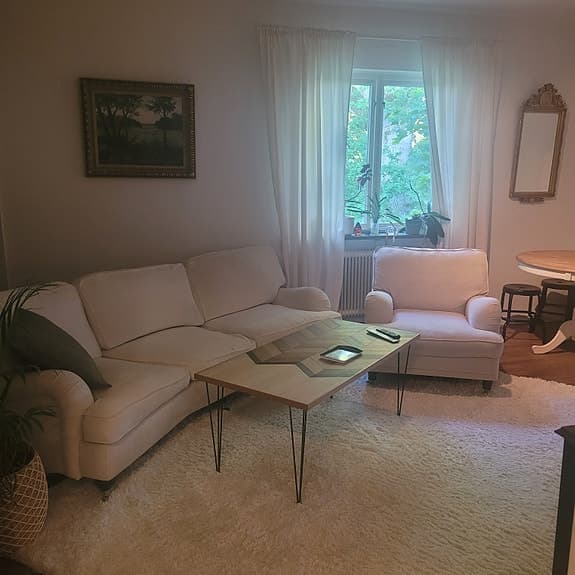 Svängd Howardsoffa