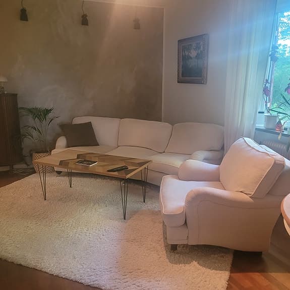 Svängd Howardsoffa