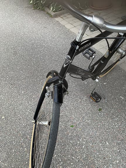 Mycket välskött herrcykel