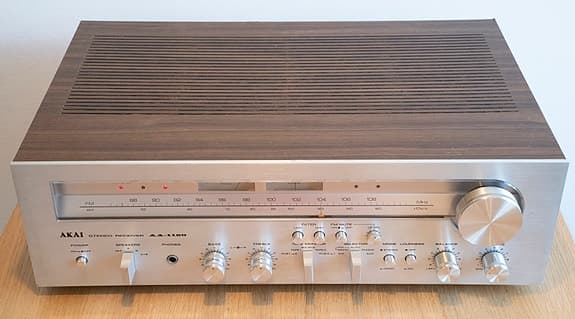 Akai AA-1150 AM/FM Stereo Receiver (1978-79)