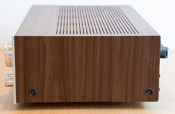 Akai AA-1150 AM/FM Stereo Receiver (1978-79)