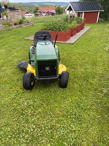 John Deere 160 åkgräsklippare