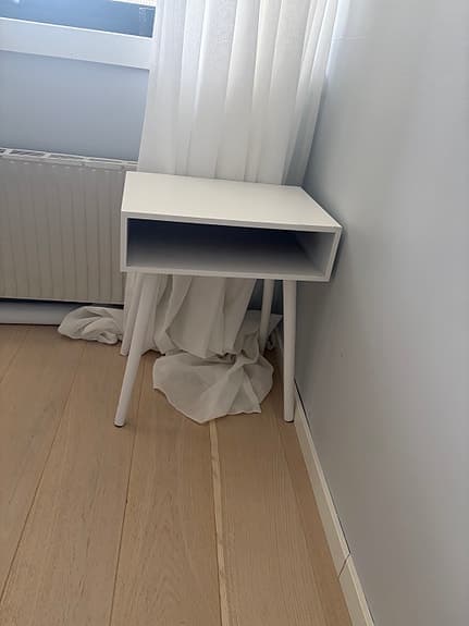 Sängbord vit