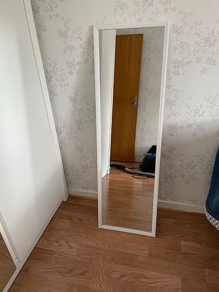 IKEA helkroppsspegel vit