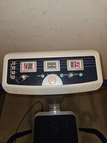 Vibrationsplatta träningsmaskin med handtag