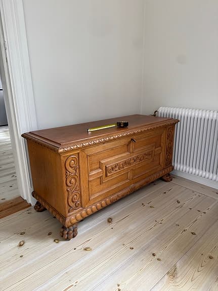 Byrå / skänk