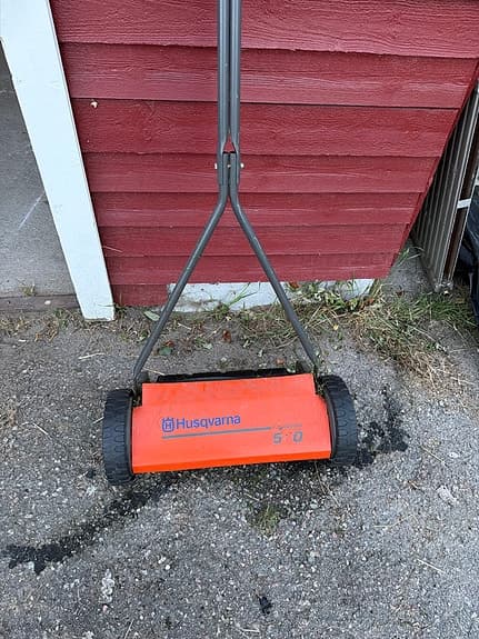 Husqvarna handjagare gräsklippare orange