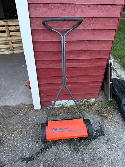 Husqvarna handjagare gräsklippare orange