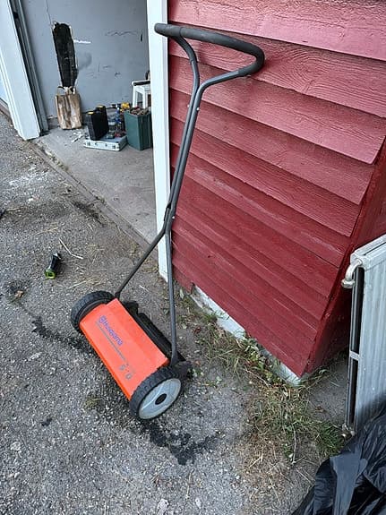 Husqvarna handjagare gräsklippare orange