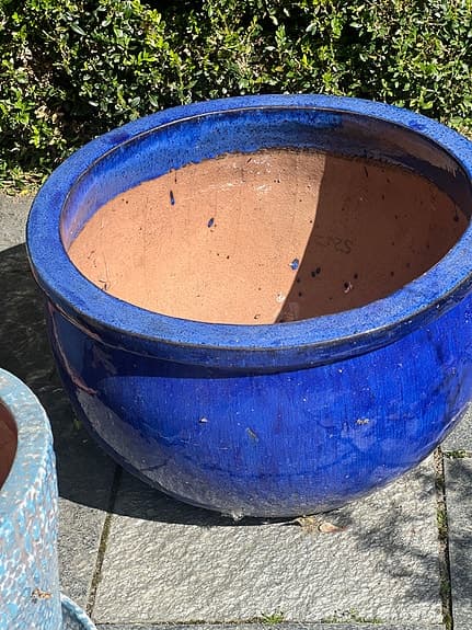 Strora glaserade blå keramikkrukor/fajanskrukor